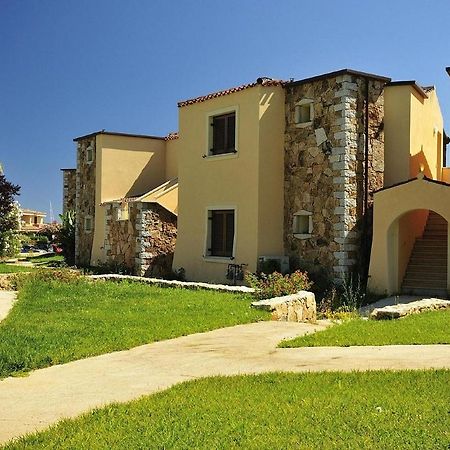 Le Residenze Sul Mare B6 Apartment Porto Ottiolu Exterior photo