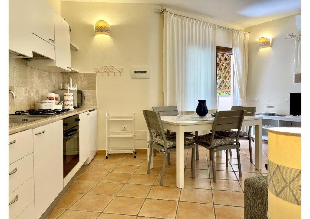 Le Residenze Sul Mare B6 Apartment Porto Ottiolu Exterior photo