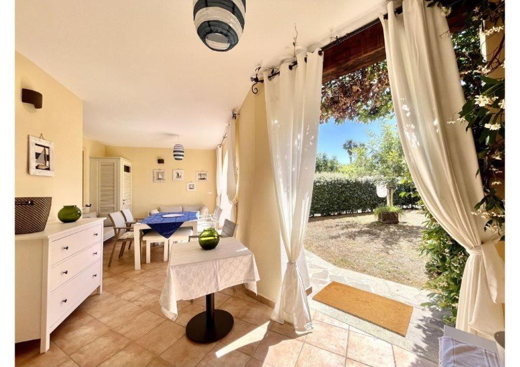 Le Residenze Sul Mare B6 Apartment Porto Ottiolu Exterior photo